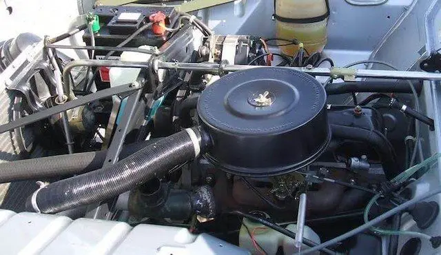 Двигатель автомобиля