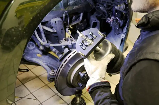 エアサスペンションの簡単な取り付け