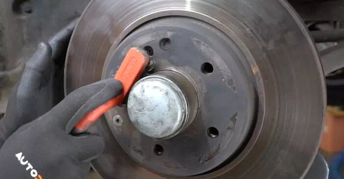 Recommandations étape par étape pour le remplacement DIY du bras de commande Mercedes W203 2005 C 200 CDI 2.2 (203.007)