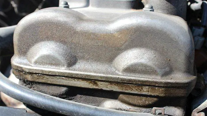 Fuga de junta de tapa de válvulas