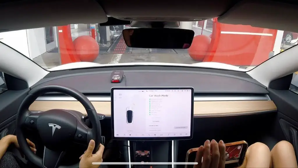 mode de lavage de voiture tesla