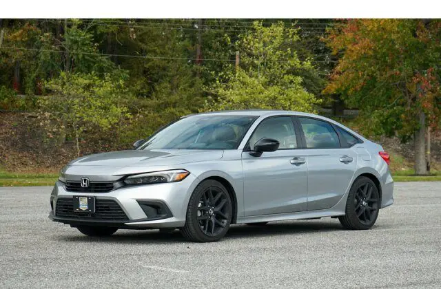 Honda Civic, un clásico renovado para jóvenes conductores