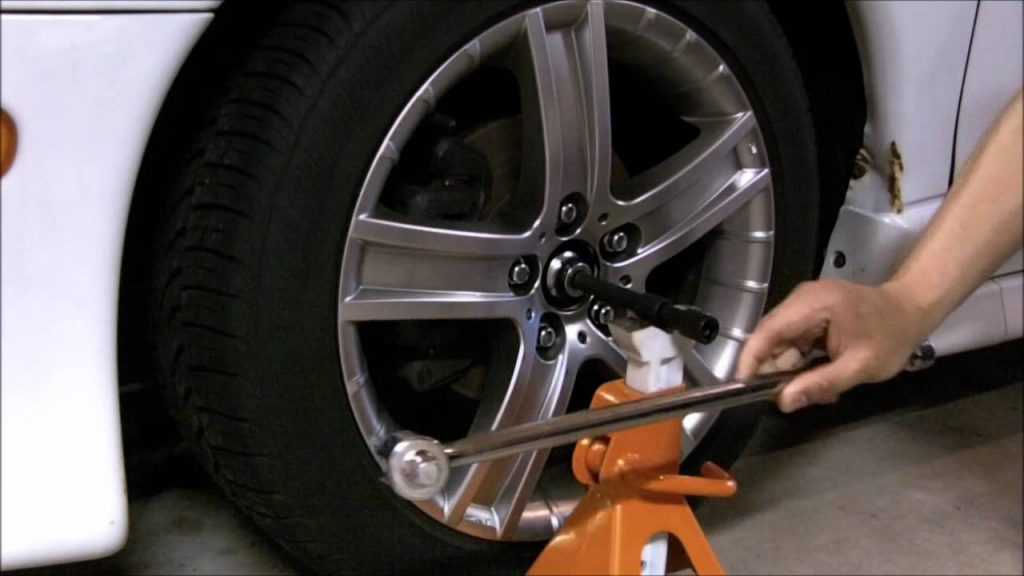 Anleitung zum Austausch eines Automatikgetriebes mit Frontantrieb