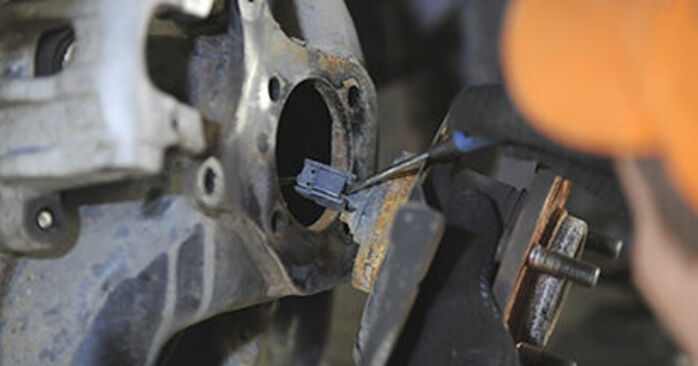 Radlagerwechsel am Mazda 3 BK 2003