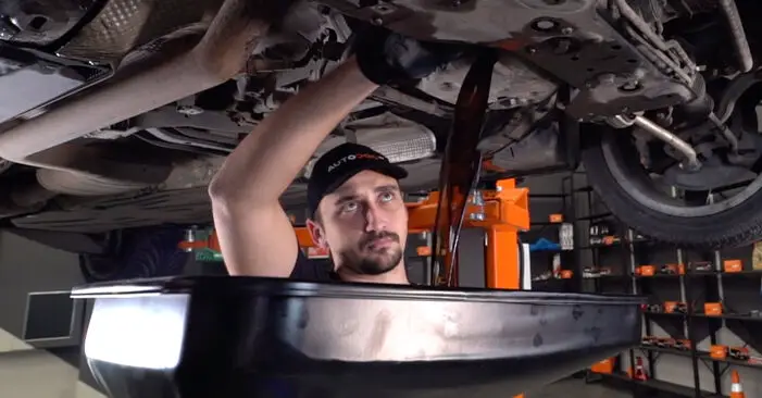 Ölablassstopfen lösen Mercedes W203