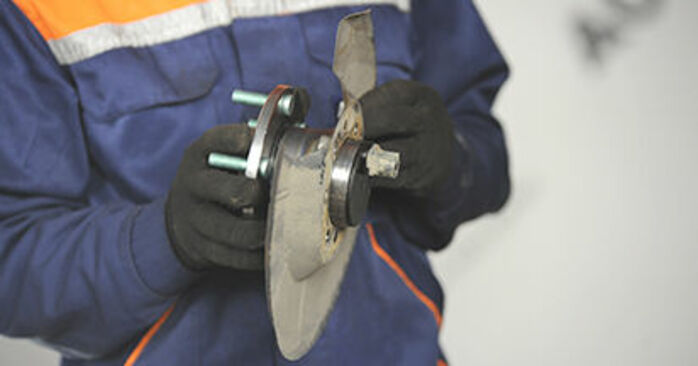 Radlagerwechsel am Mazda 3 BK 2004