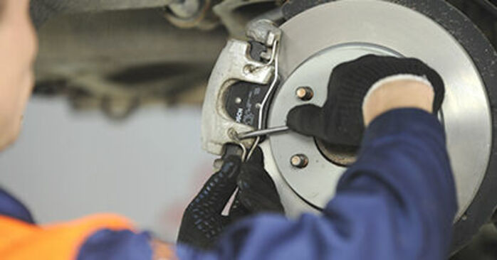 Radlagerwechsel am Mazda 3 BK 1.6 DI Turbo 2005