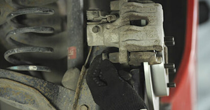 Radlager an MAZDA 3 1.4 2007 entfernen