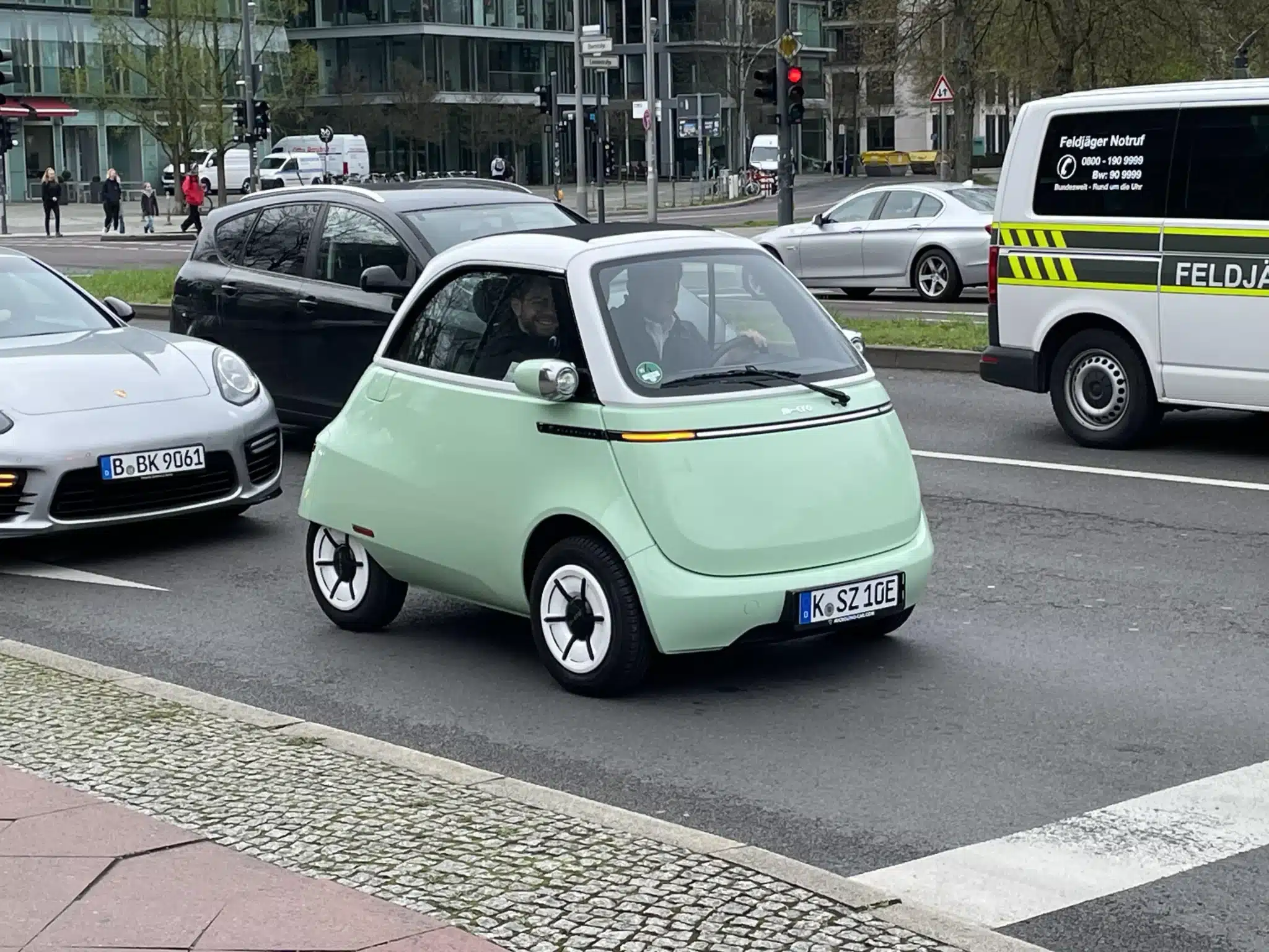 Microlino stationnée à Berlin