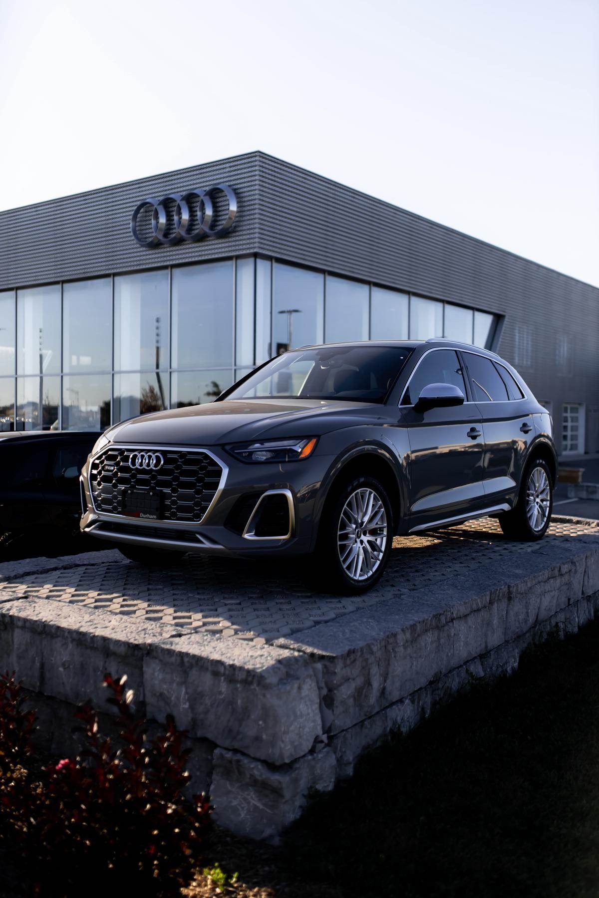 Image of an Audi Q5 car